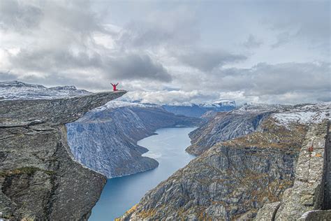 Trolltunga Active – Adventure Experts.